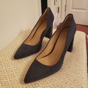 Moving sale! Banana Republic Navy Blue Raindrop Texture Heel 11M